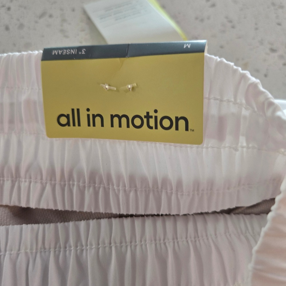All in Motion Shorts Womens Medium White Run Mid Rise Smocked Waist 3" Inseam - Picture 4 of 11